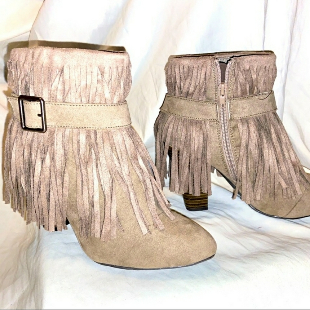 Daytrip Fringe Boots-sold fb